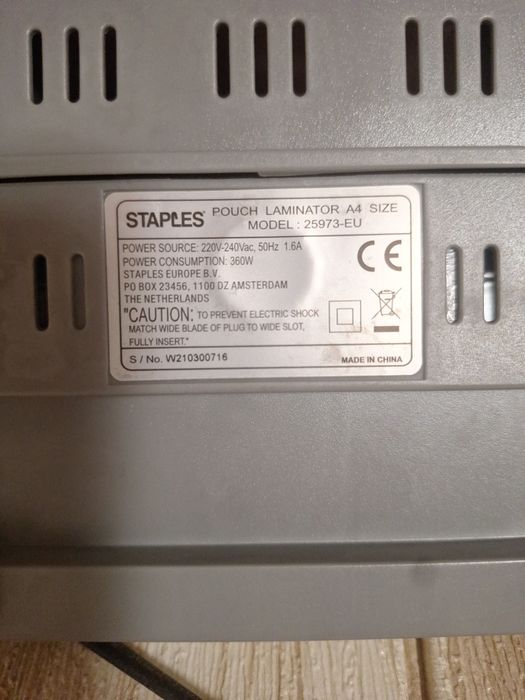 Plastificadora Staples A4 (modelo 25973-EU)