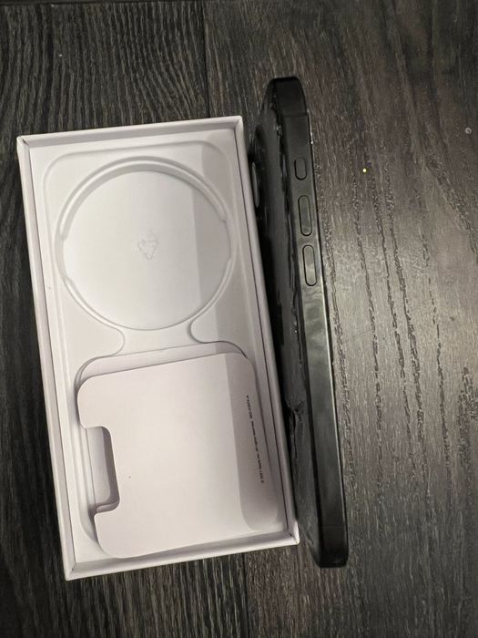 Продам iphone 15 pro 128gb 99% битий на запчастини