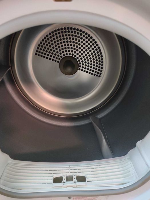 Сушильна машина Electrolux