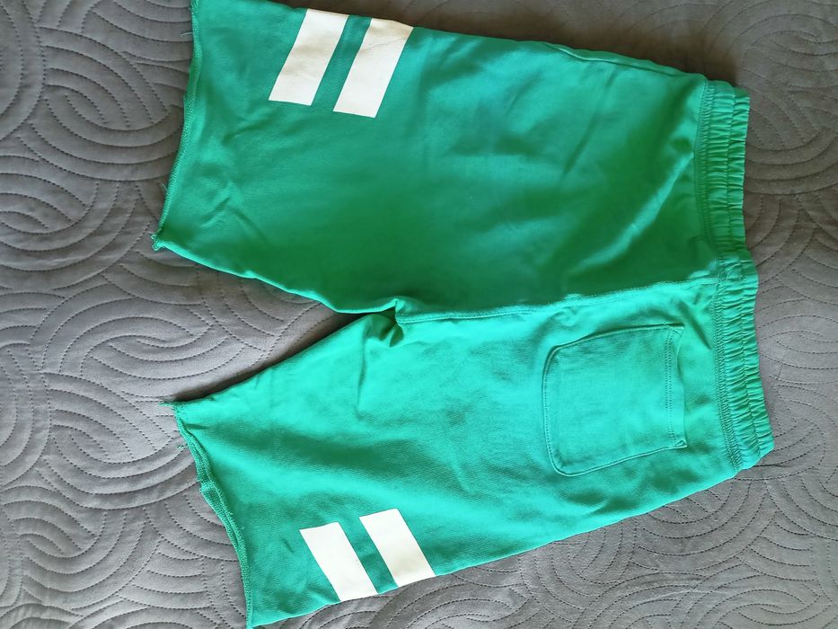 Krótkie spodenki chłopięce