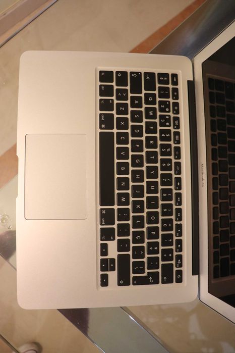 MacBook Air 13'' 2018 - Excelente Estado + Acessórios Originais