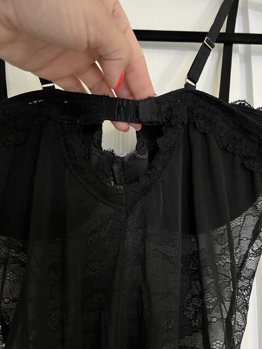 Piekne koronkowe body