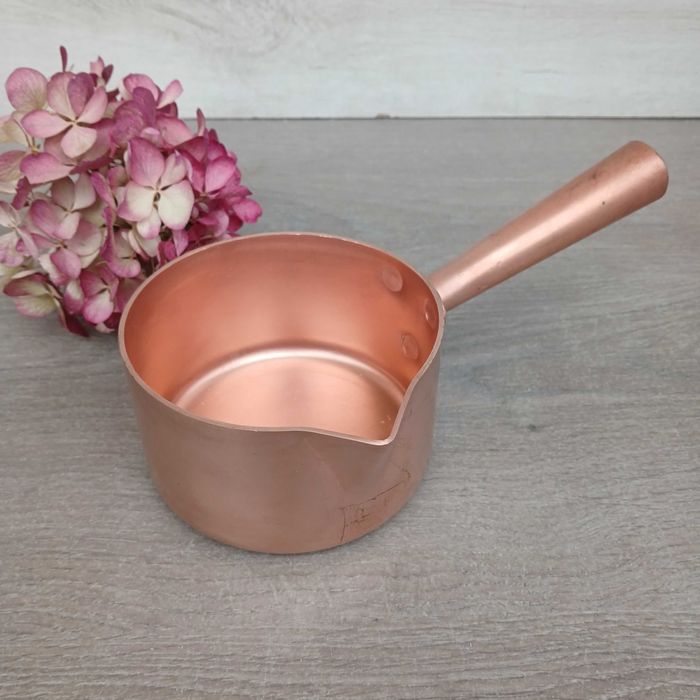 Profesjonalny miedziany garnek rondel poj. 0,7 l. grube dno sygnowany