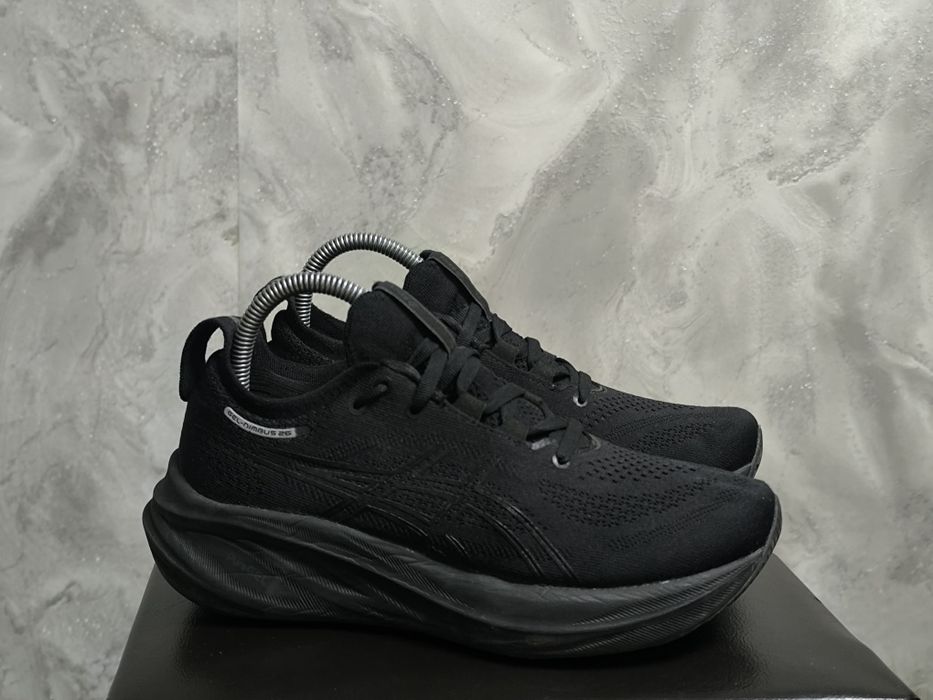 Жіночі Бігові кросівки Asics Gel Nimbus 26 Розмір 38 24 см