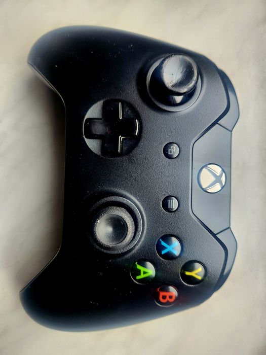 Pad Xbox one używany