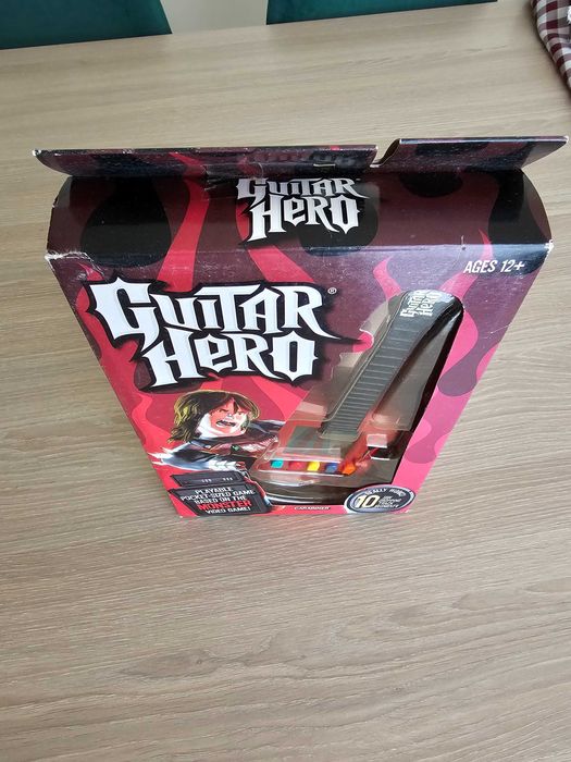 Guitar Hero Carabiner