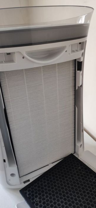 Очищувач + іонізатор повітря Sharp UA-PF40E-W