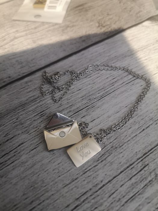 Wisiorek koperta z karteczką na Walentynki