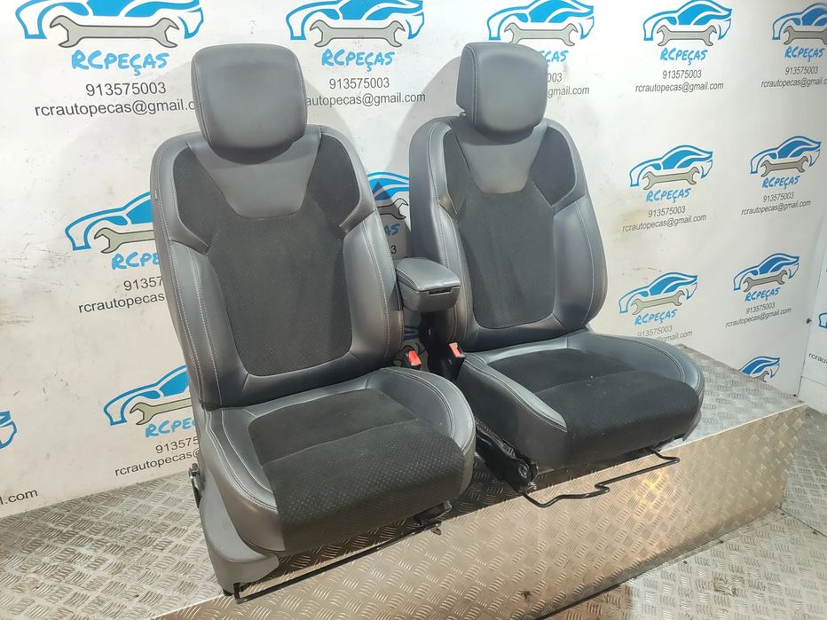 Conjunto Bancos Originais Frontais Frente Renault Clio IV 4 Pele
