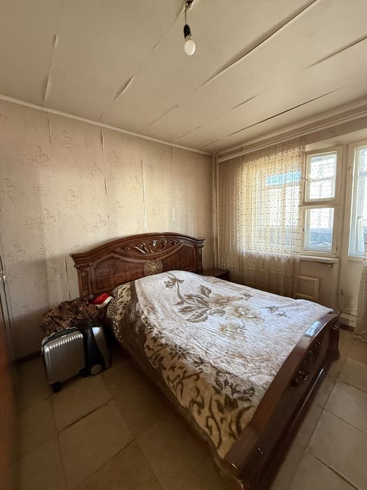 Продам квартиру Песочин