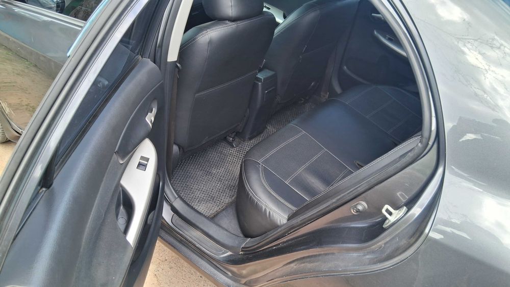 Авто Toyota corolla