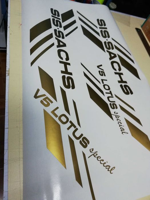 autocolantes em vinil personalizados