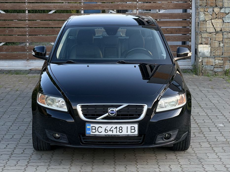 Volvo v50 2009р 1.6 дизель