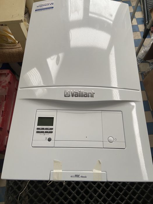 Газовий конденсаційний котел Vaillant 2014року