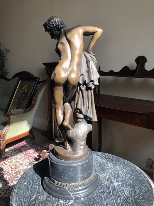 Figura z brązu XIX wiek
