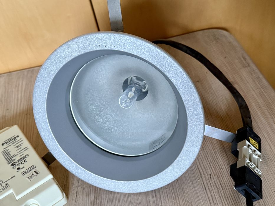 PHILIPS MBS 260 lampa metahalogen