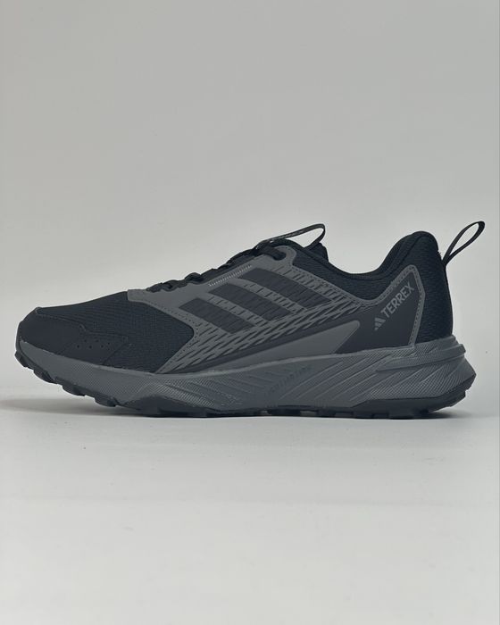 Кросівки Adidas Terrex Tracefinder 2