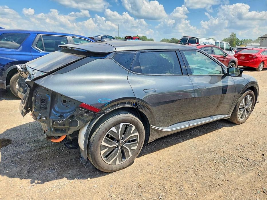Kia EV6 2024 року з США
