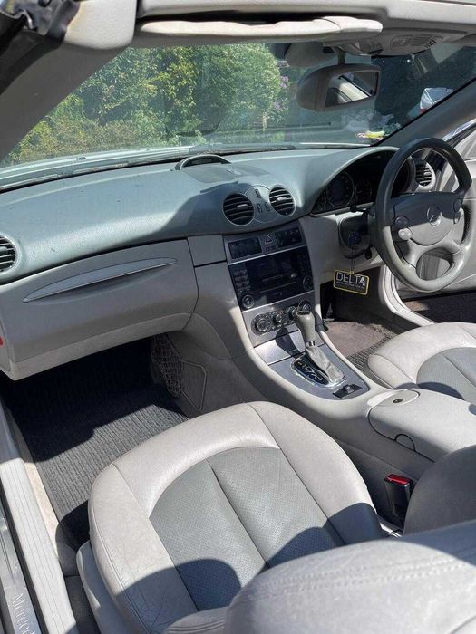 Mercedes CLK v6 320 CABRIOLET Avantgarde: ANO 2004