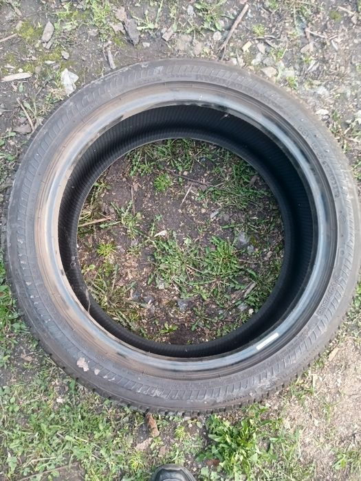 Продам шину 225 45 18 лето