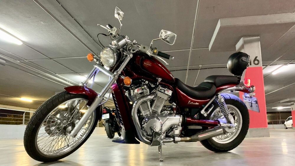 Suzuki Intruder 400