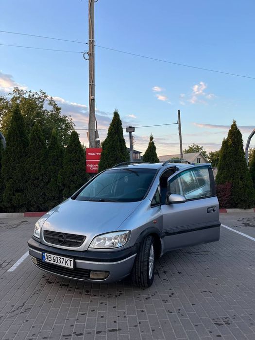 Продам Opel Zafira A
