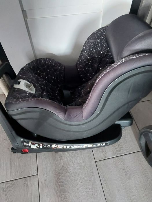 Fotelik 360 isofix