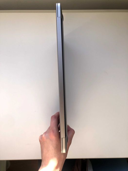 MacBook Pro 13” (M1, 2020) • 8GB / 512GB • Bateria 87% • Teclado RU/EN