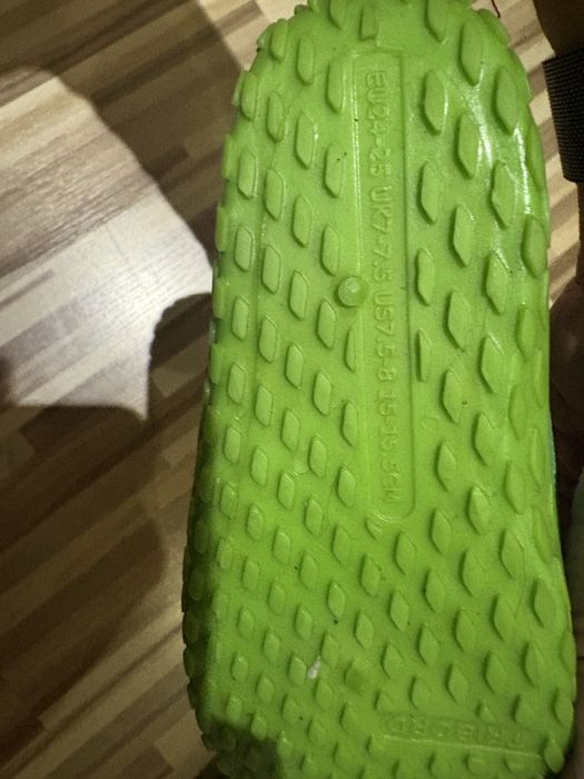 Buty do wody Quechua rozmiar 2425