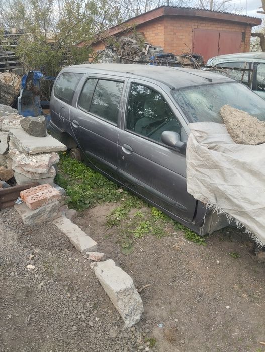 запчастини renault megane 1