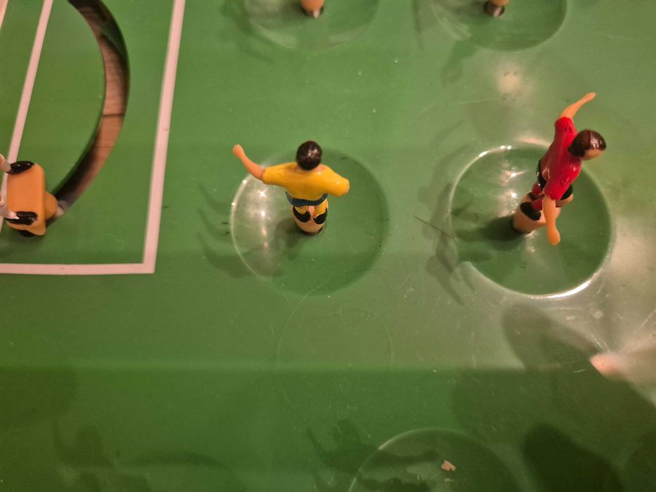 Piłkarzyki na sprężynkach do zabawy dla całej rodziny