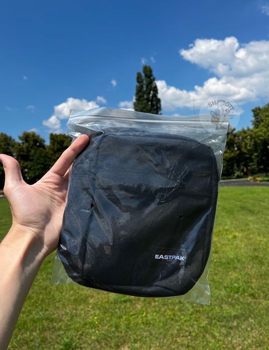 Сумка через плече/месенджер EASTPACK