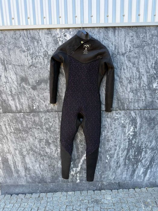 NOVO! Fato de surf 4:3 Tamanho M Billabong Furnace Revolution Custom