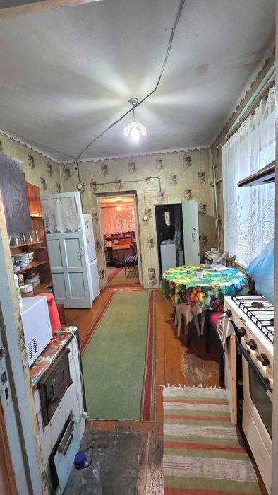 Одноповерховий будинок по вул.Небесної сотні.