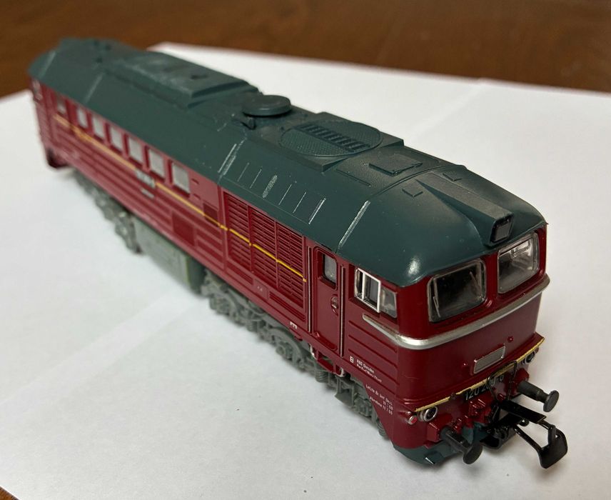 PIKO BR 120 DR H0 1:87 – sprawna, światła, oryginalne pudełko