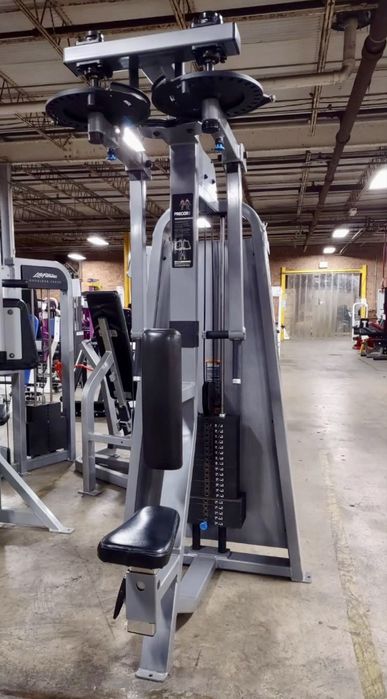 Тренажери бу з ЄС та США в наявності Precor, StarTrac, Nautilus, Cybex