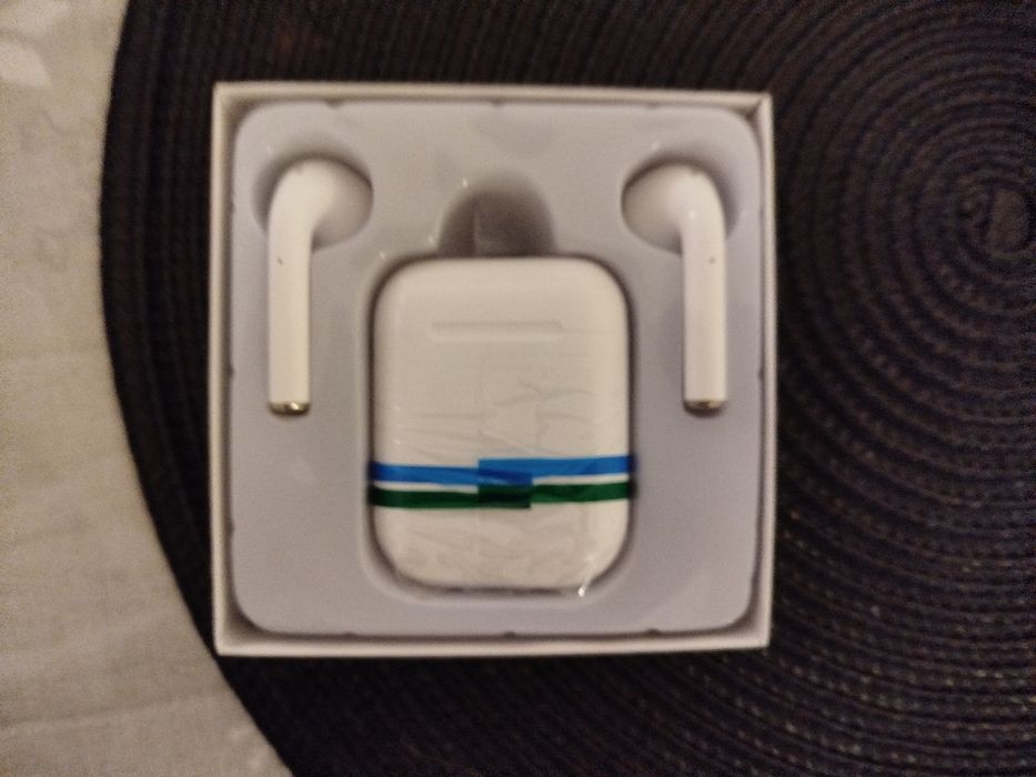 Auriculares Bluetooth i12 TWS – Novos