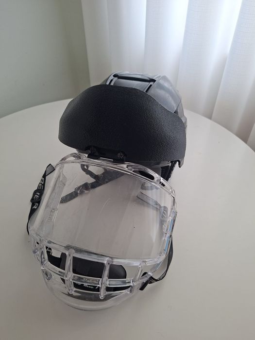 Capacete Bauer Re-Akt 85