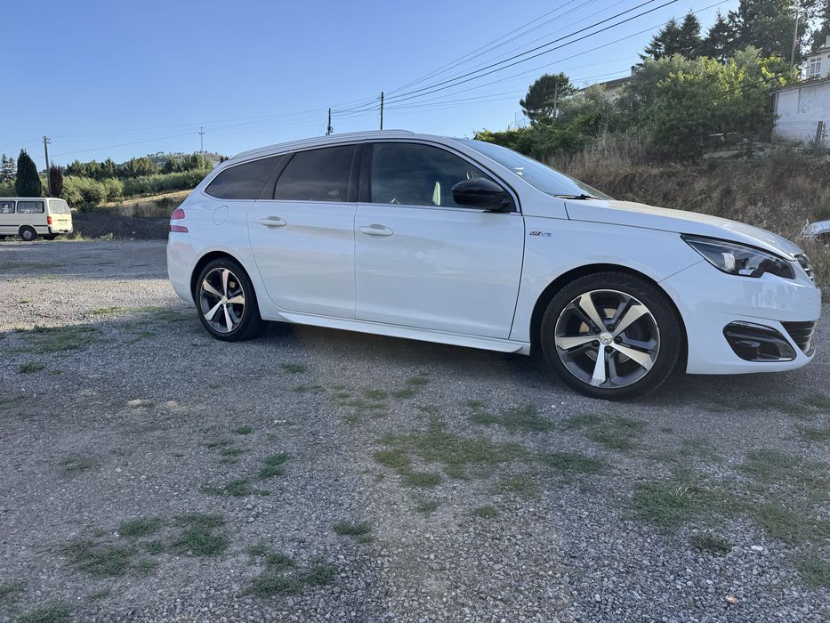 Peugeot 308 SW GT Line 1.6 HDi Auto | Teto Panorâmico • Pele