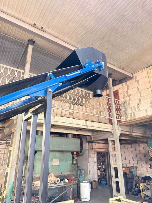 Стрічковий конвеєр | Шевронна стрічка | З бункером | На колесах