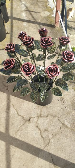 Ковані квіти на цвинтар або алеї слави