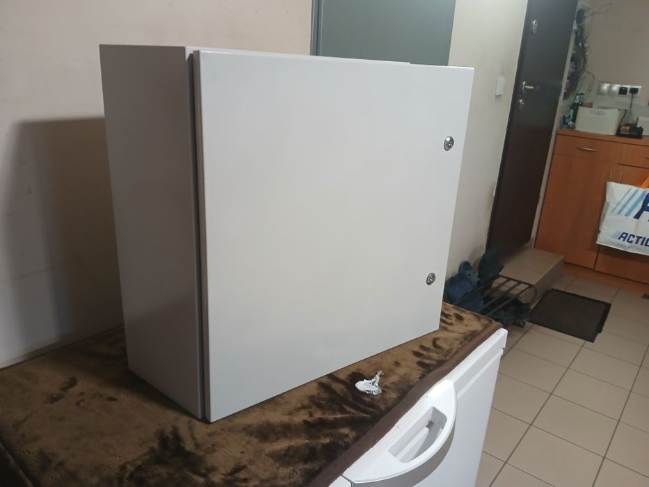 Metalowa obudowa hermetyczna