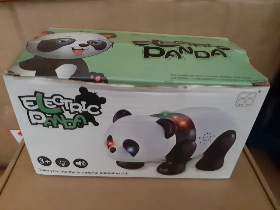 Panda Eléctrico Pilhas