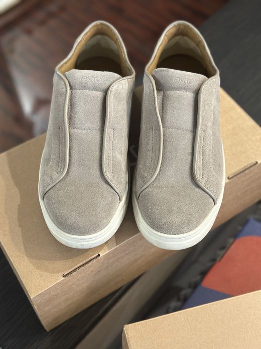 Шкіряні лофери Estro