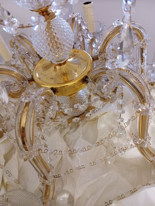 Candeeiro de cristal como novo