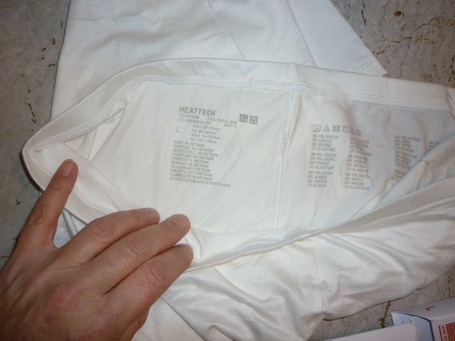 Uniqlo Heatech legginsy termoaktywne nowe krem