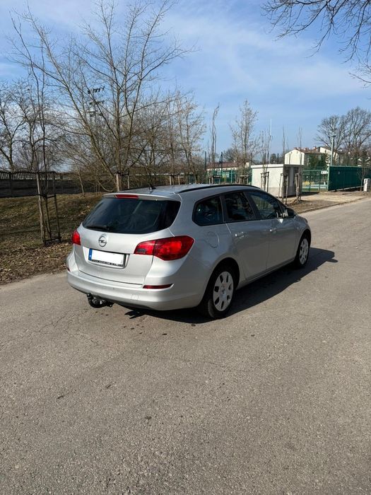 Opel Astra j*1.7diesel*2011r*