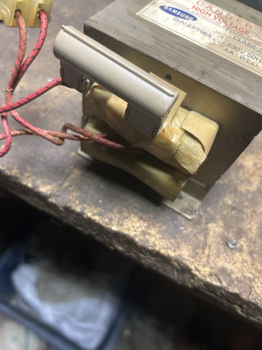 Transformator mikrofali ,