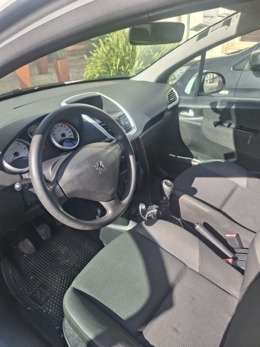 Peugeot 207 1.6 HDI 90CV