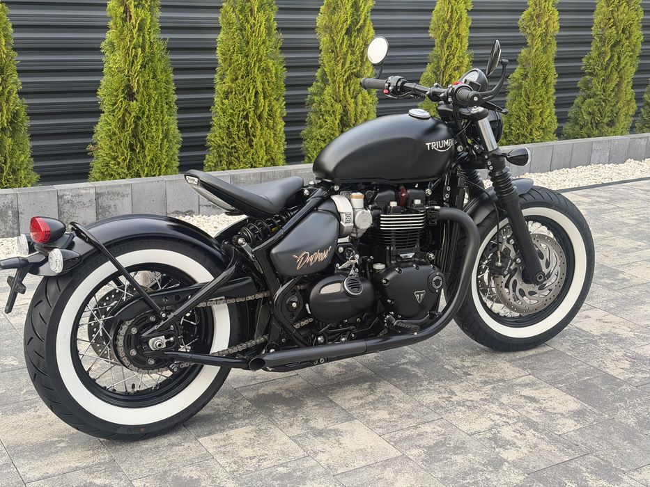 triumph bonneville bobber 1200
